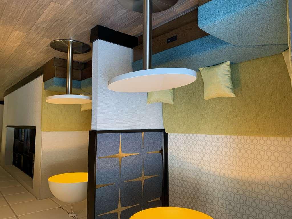 Hampton Inn Cumming Interior photo