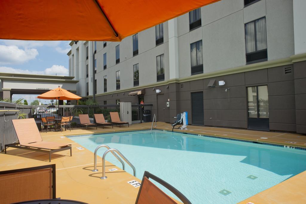 Hampton Inn Cumming Exterior photo